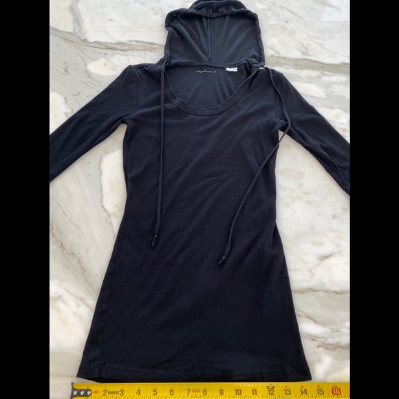 STEPHANIE B BLACK HOODIE LONG SLEEVE T-SHIRT SMALL - Picture 5 of 8